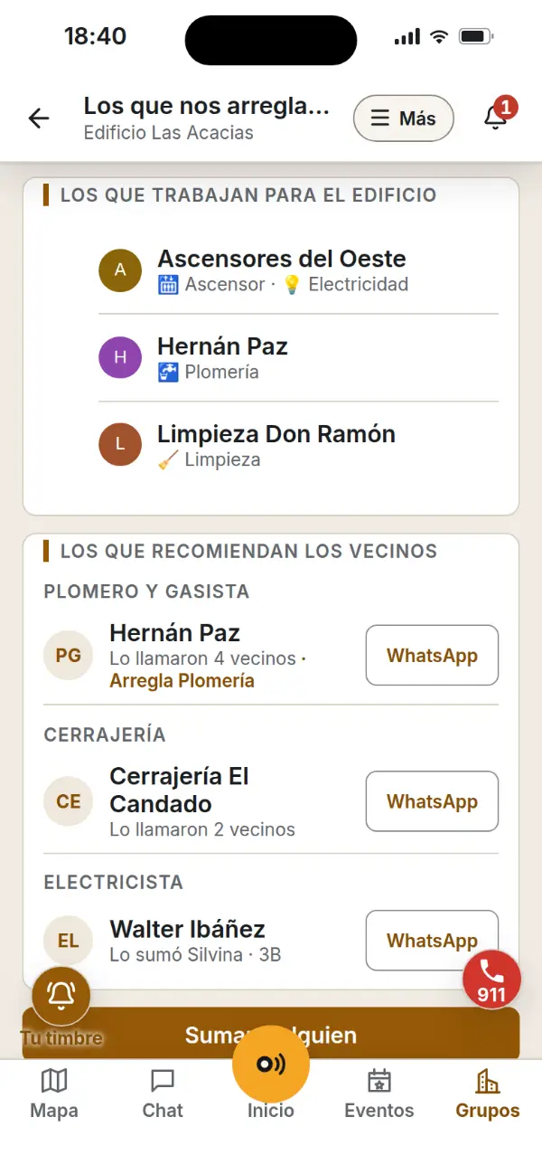 La app: los que trabajan para el edificio y los que recomiendan los vecinos.